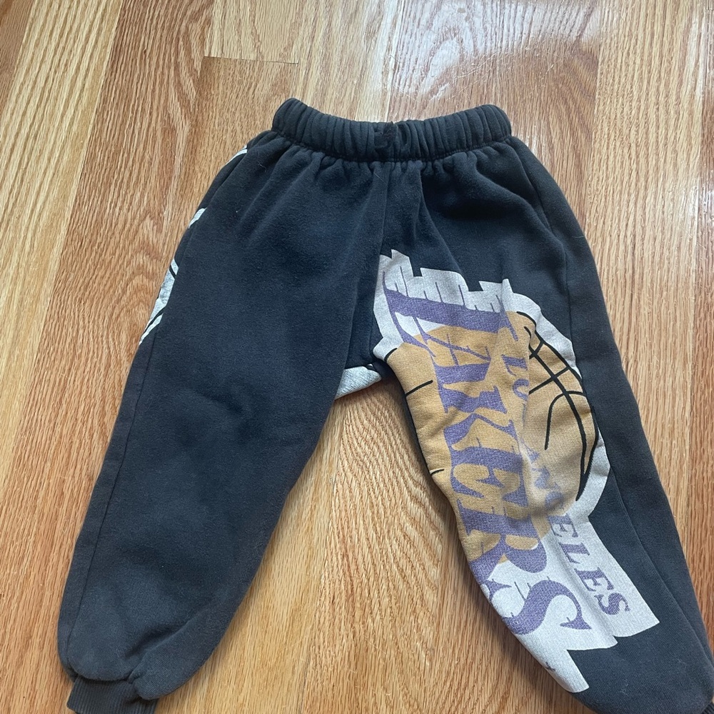 Zara Toddler Boys Lakers/Nets Sweatpants - 4-5 years